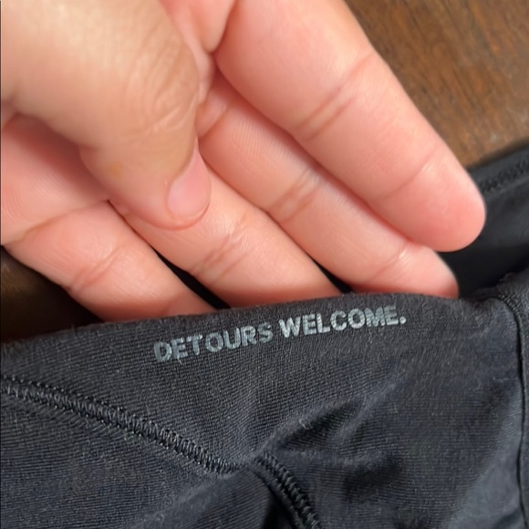 Lululemon black legging - Picture 3 of 6